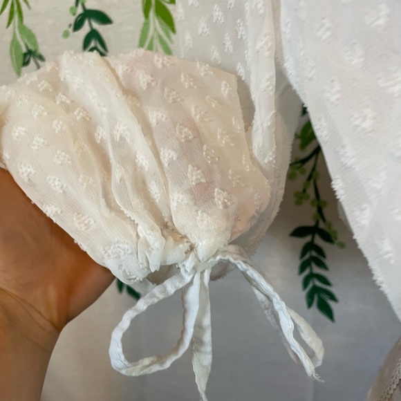 White Long Sleeved Crop Top A1 - Picture 3 of 6